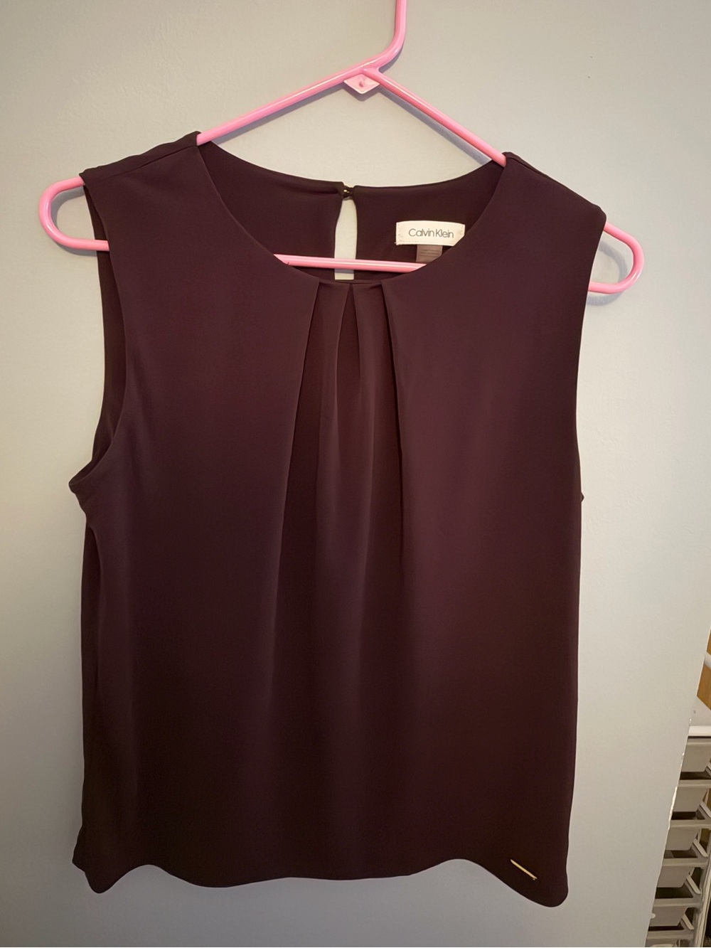 Calvin Klein Sleeveless Pleated Front Shell Top in Plum